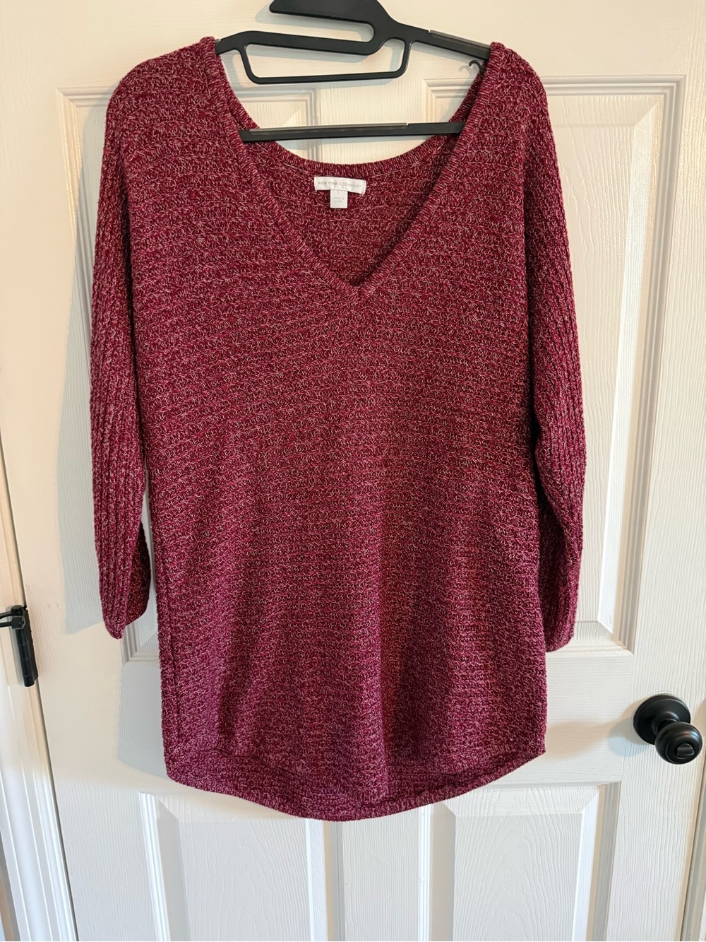 New York & Company Marled V-Neck Sweater - Wine